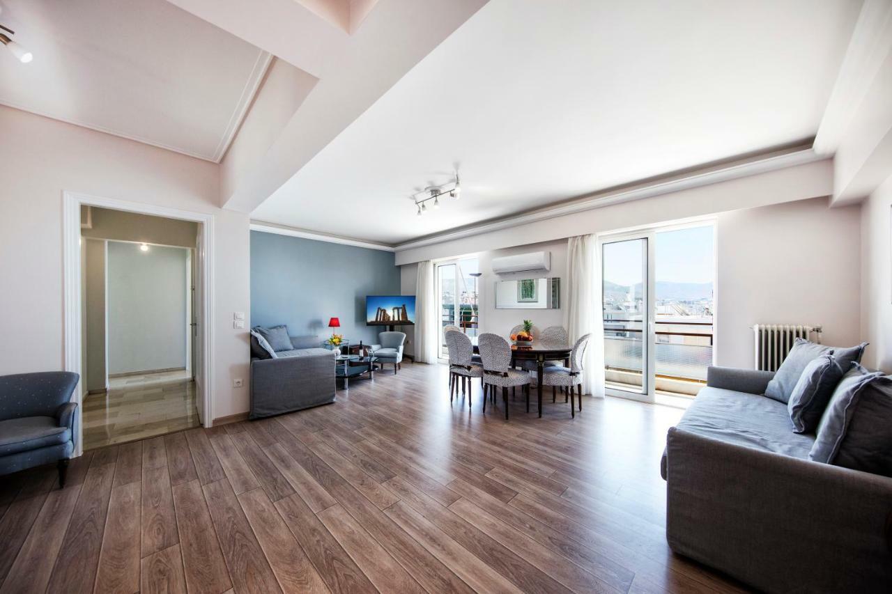 أثينا Walking In Alimos Apartment. المظهر الخارجي الصورة