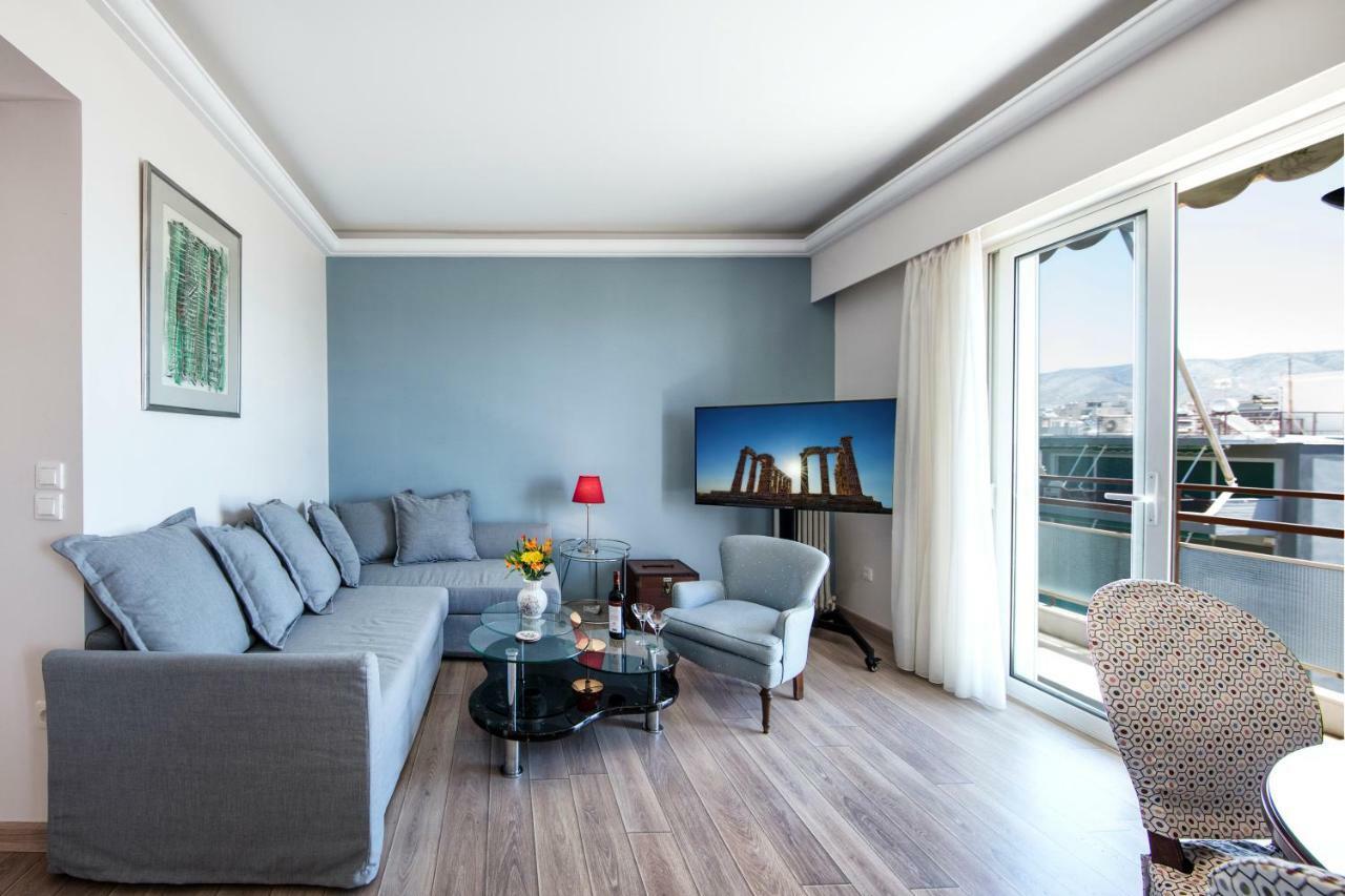 أثينا Walking In Alimos Apartment. المظهر الخارجي الصورة
